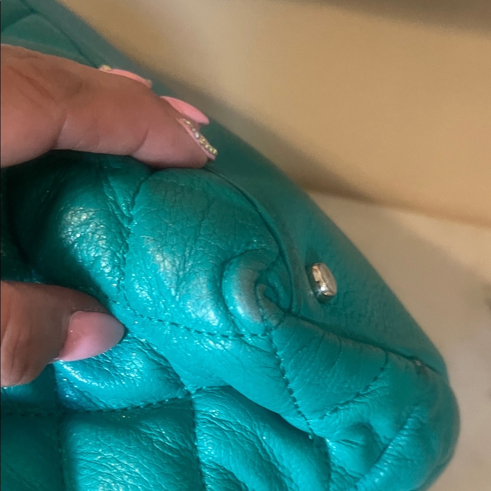 kate spade Quilted Teal Tote with Chain-Link Strap dust bag & small coin - Picture 6 of 10
